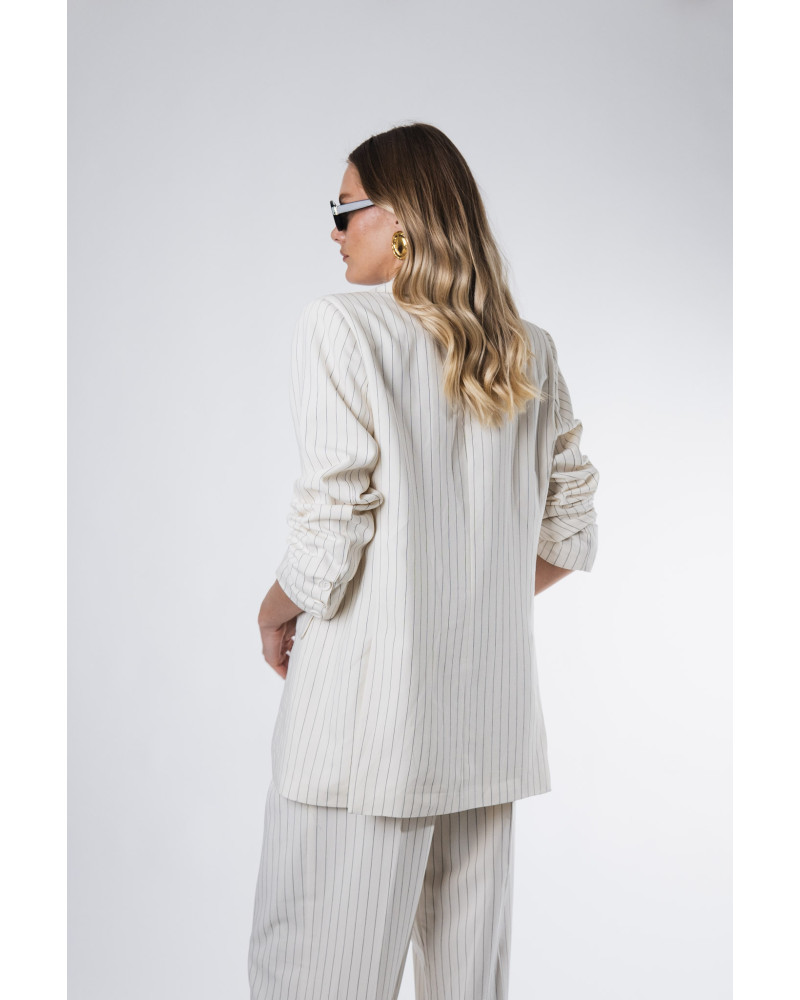 Bianca ecru blazer 