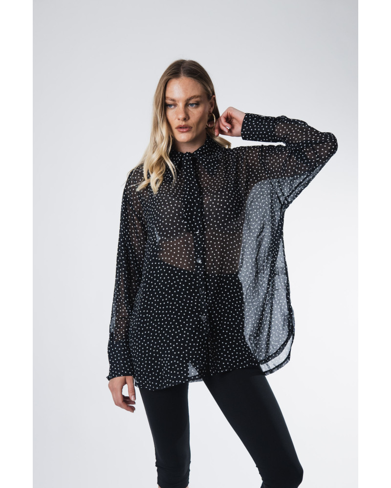 Betty black shirt 